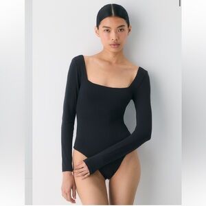 Aritzia Original Contour Squareneck Bodysuit
